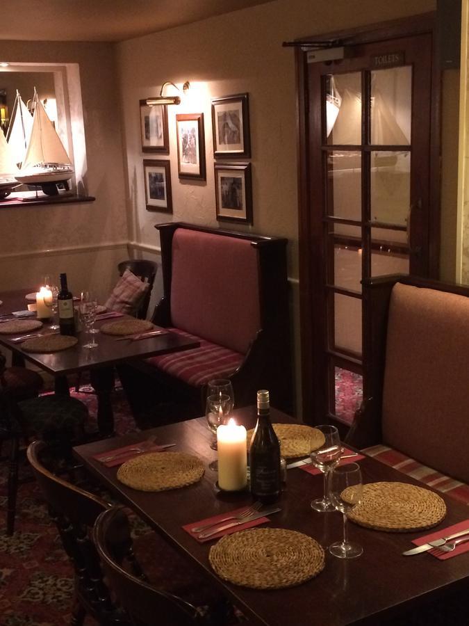 Ye Olde Boote Inn Oswestry Extérieur photo